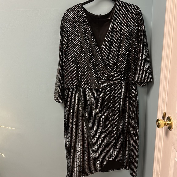 LaneBryant Black Velvet holiday sheath dress covered in sequin. EUC worn once. - Picture 6 of 8
